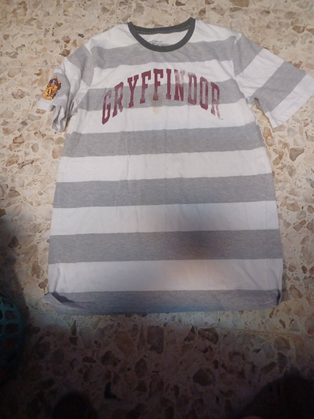 Harry Potter Boys Short Sleeve Gryffindor Tee L Gray & White Stripes